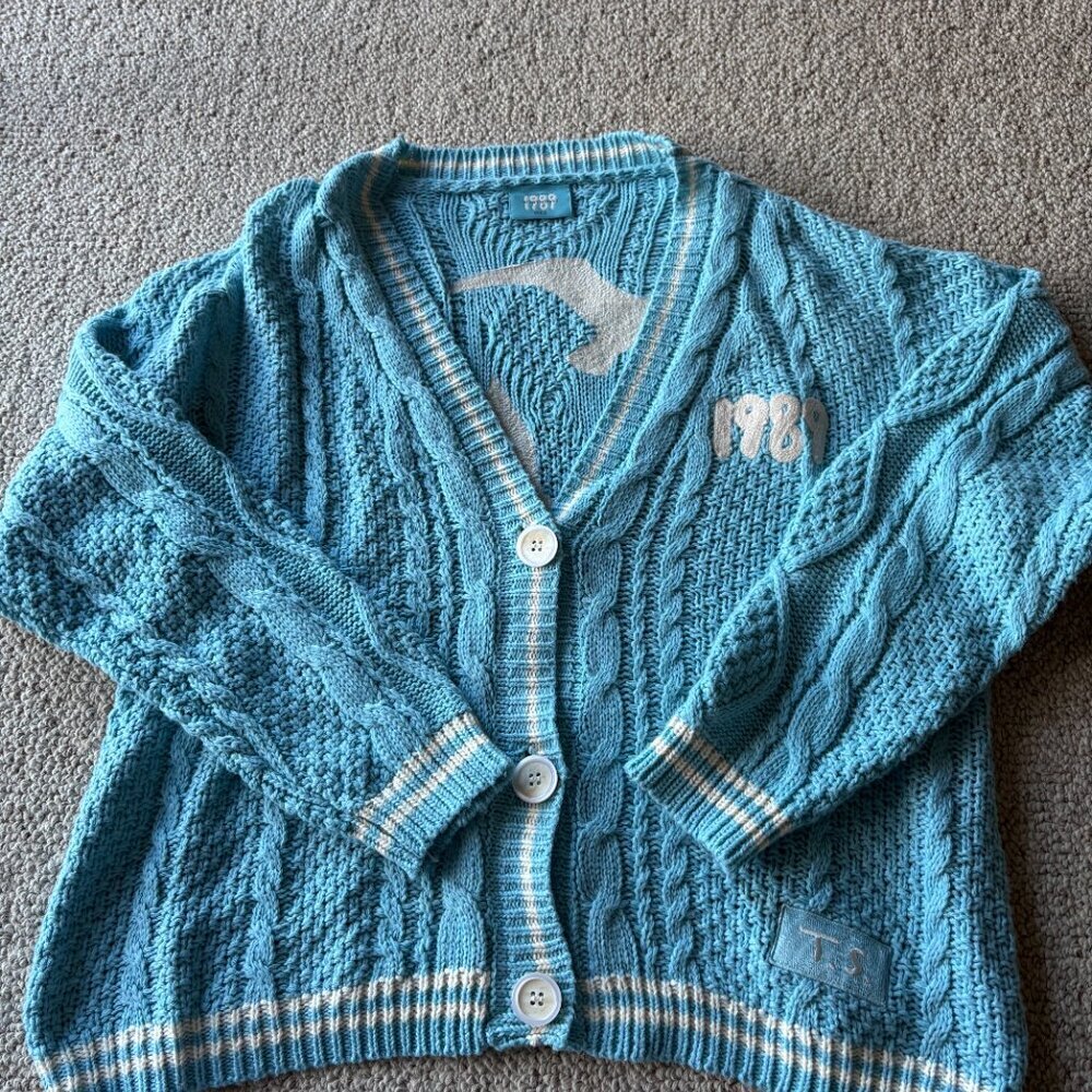 Cozy Swiftie 1989 Blue White Cable Knit Oversized Cardigan Sweater M/L Classic - Picture 2 of 9